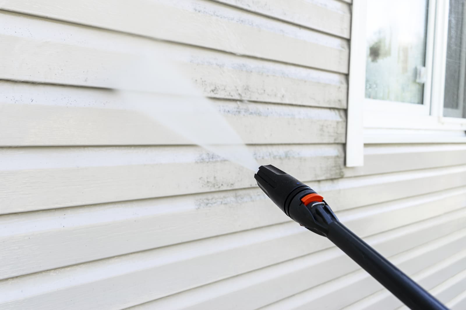 Residential Powerwashing - Why it’s Best to Hire Professionals